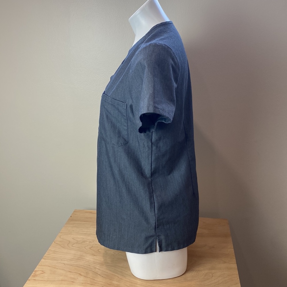 Figs Scrub Top - Picture 5 of 13